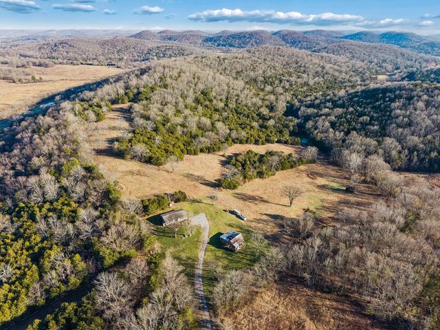 2370 Patton Hollow Rd, Watertown, TN 37184