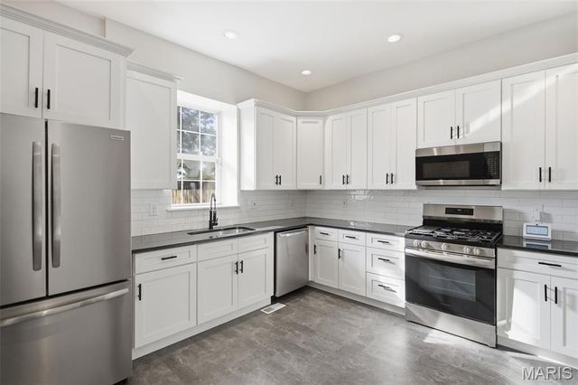 4405 Alaska Avenue, St Louis, MO 63111