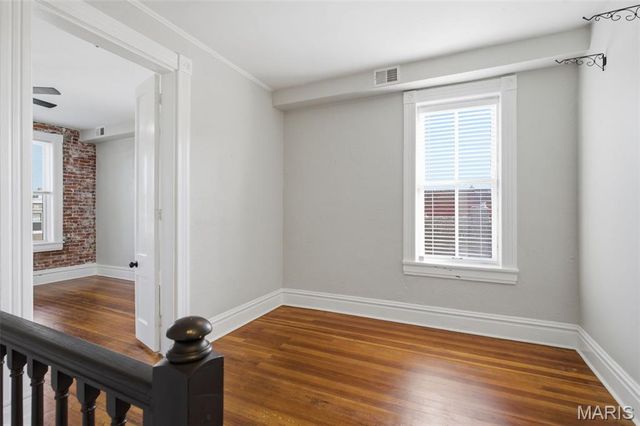 4405 Alaska Avenue, St Louis, MO 63111