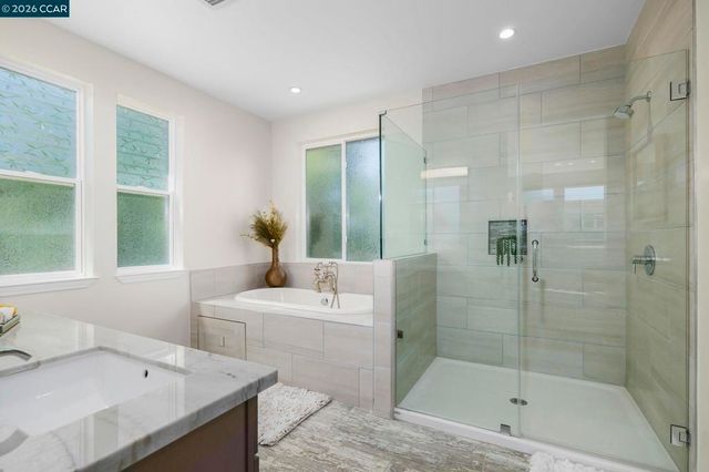 208 208 Valley View Pl, El Sobrante, CA 94803