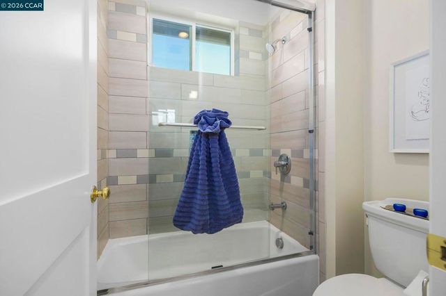 208 208 Valley View Pl, El Sobrante, CA 94803