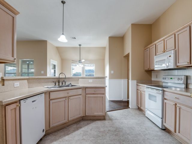 11011 Glenview Drive, Forney, TX 75126