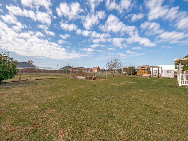 11011 Glenview Drive, Forney, TX 75126