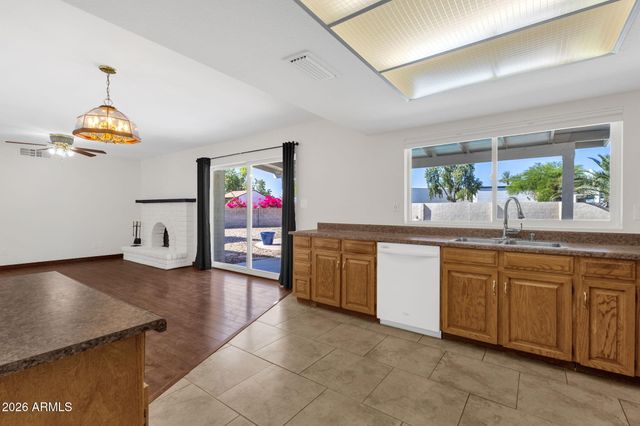 13016 N 48TH Place, Scottsdale, AZ 85254