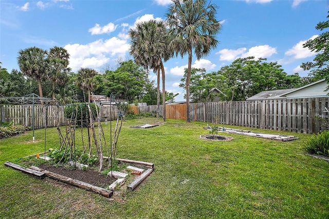 1512 S POINTE DRIVE, Leesburg, FL 34748