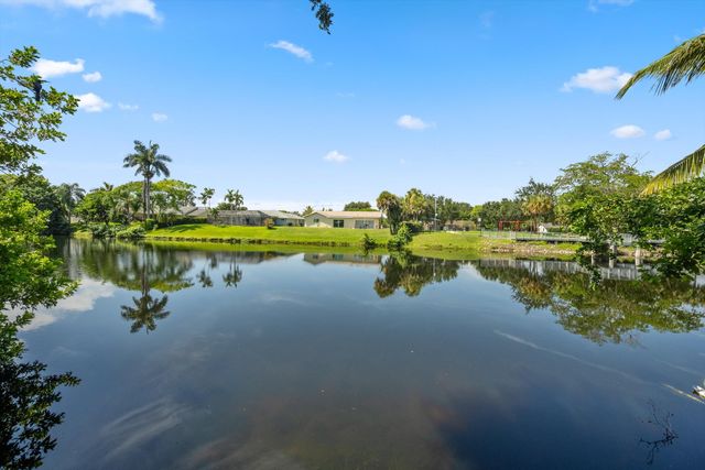 1233 Mystic Way, Wellington, FL 33414