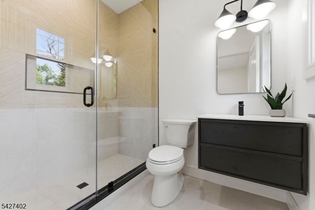 43 Orchard Rd, Florham Park Boro, NJ 07932