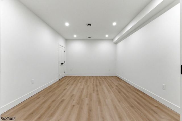 43 Orchard Rd, Florham Park Boro, NJ 07932