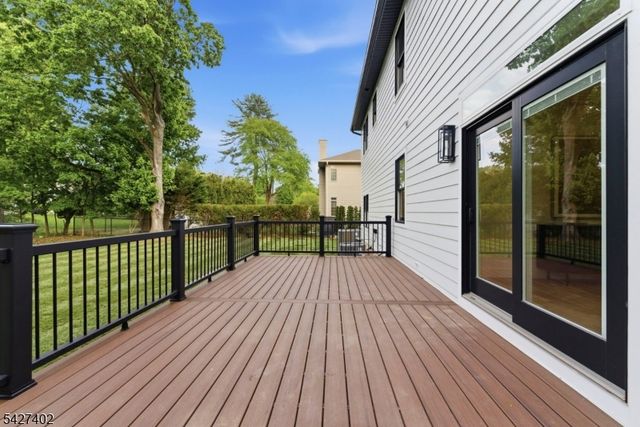 43 Orchard Rd, Florham Park Boro, NJ 07932
