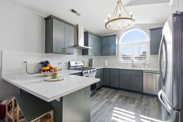 1481 Bluethroat Dr, Turlock, CA 95382