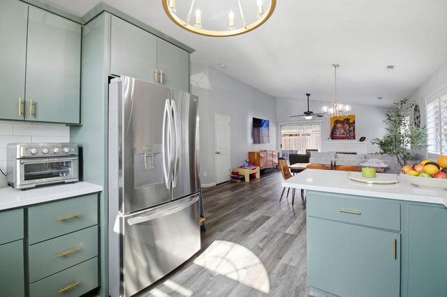 1481 Bluethroat Dr, Turlock, CA 95382