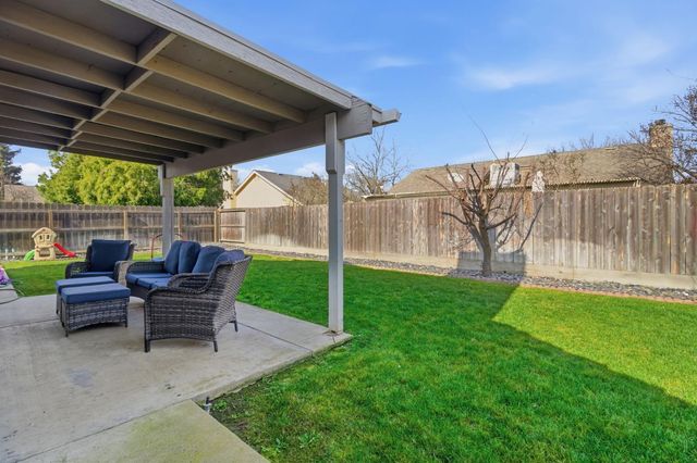 1481 Bluethroat Dr, Turlock, CA 95382