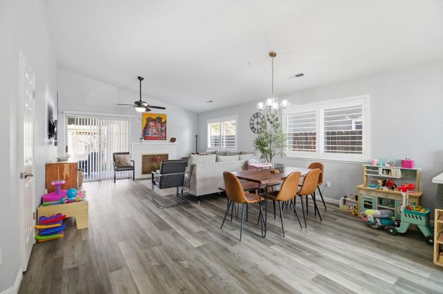 1481 Bluethroat Dr, Turlock, CA 95382