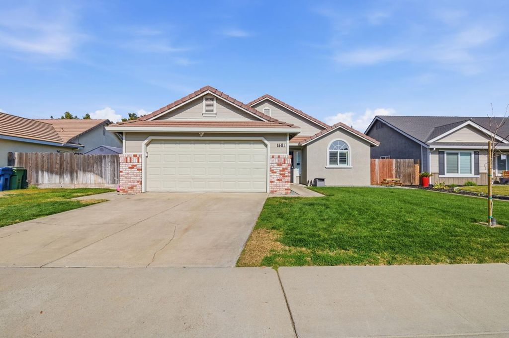 1481 Bluethroat Dr, Turlock, CA 95382