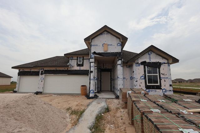 225 Dunovant Drive, Sealy, TX 77474