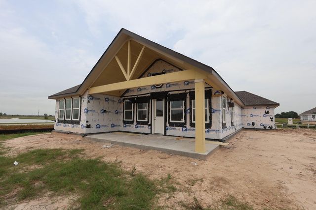 225 Dunovant Drive, Sealy, TX 77474
