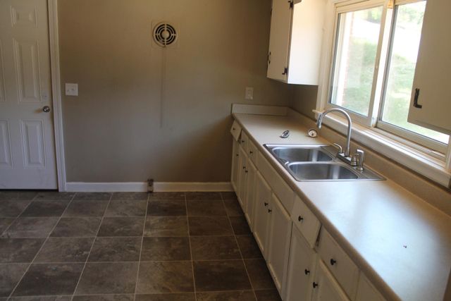 2756 Kirkland DR NW, Roanoke, VA 24017