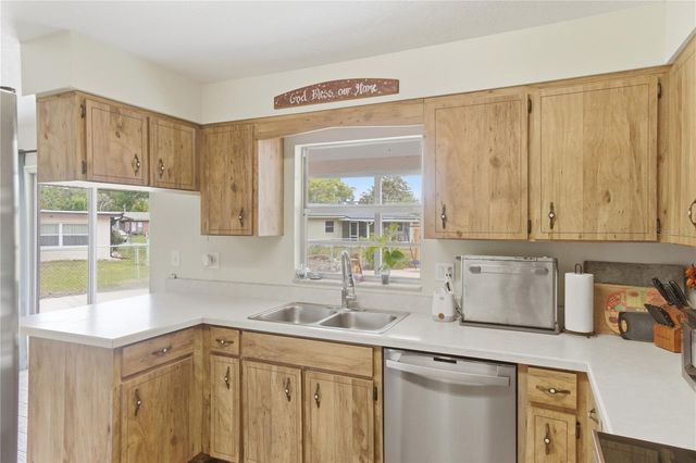 2861 W OAK LEA DRIVE, South Daytona, FL 32119