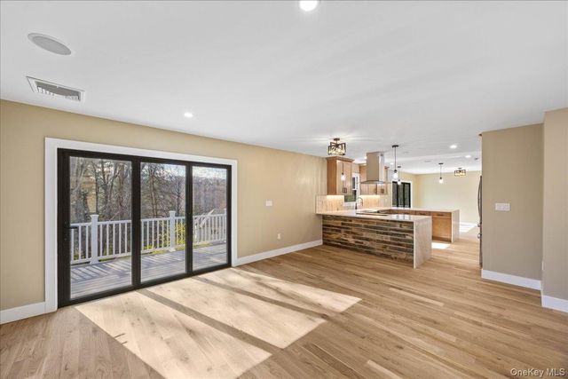 11 Skyview Drive, Armonk, NY 10504