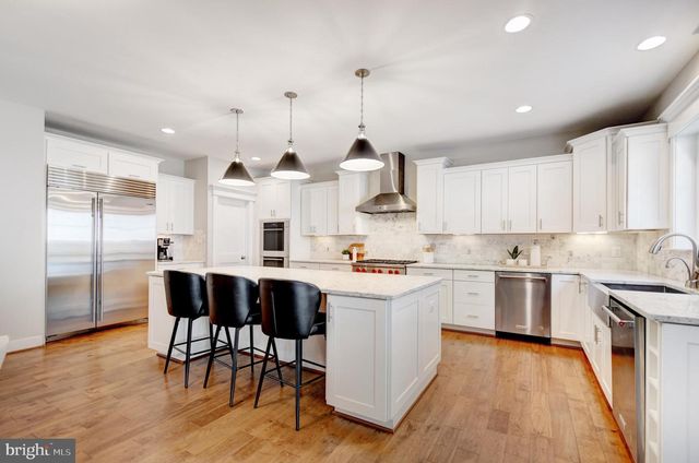 3512 N POCOMOKE ST, Arlington, VA 22213