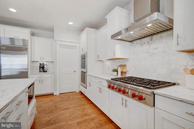3512 N POCOMOKE ST, Arlington, VA 22213