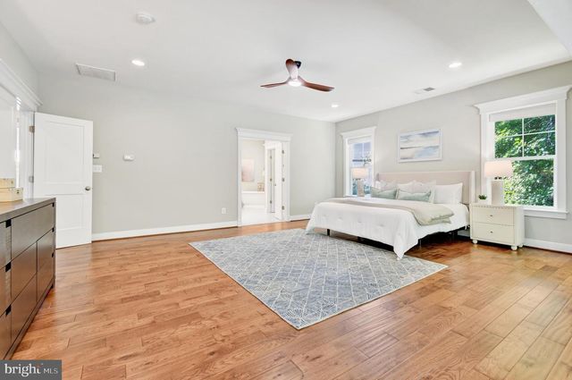3512 N POCOMOKE ST, Arlington, VA 22213