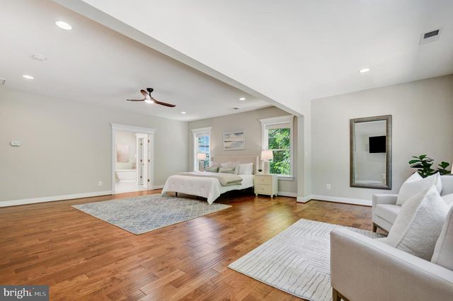 3512 N POCOMOKE ST, Arlington, VA 22213