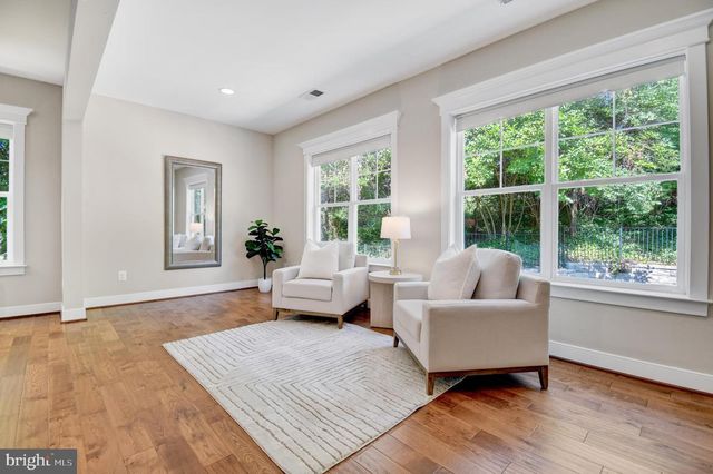 3512 N POCOMOKE ST, Arlington, VA 22213