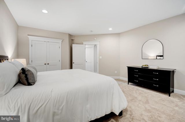 3512 N POCOMOKE ST, Arlington, VA 22213