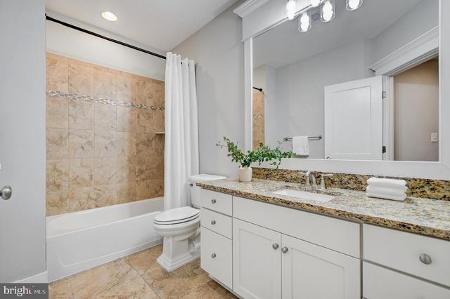 3512 N POCOMOKE ST, Arlington, VA 22213