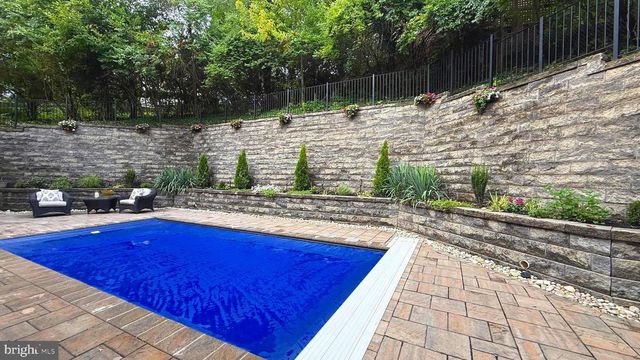 3512 N POCOMOKE ST, Arlington, VA 22213