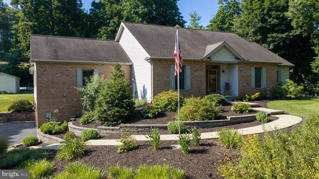 120 REXMONT RD, Lebanon, PA 17042