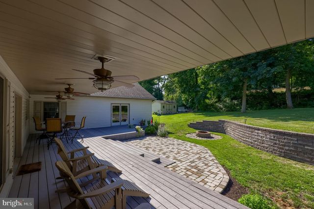 120 REXMONT RD, Lebanon, PA 17042