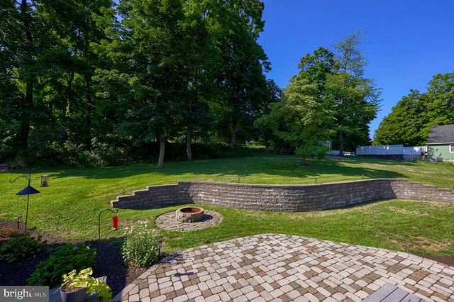 120 REXMONT RD, Lebanon, PA 17042