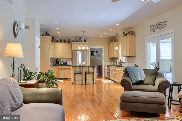 120 REXMONT RD, Lebanon, PA 17042