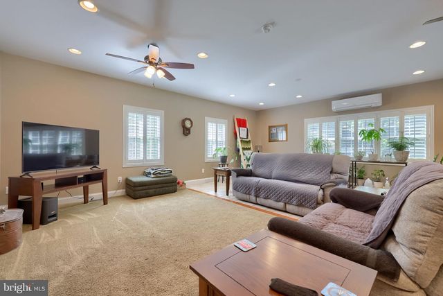 120 REXMONT RD, Lebanon, PA 17042
