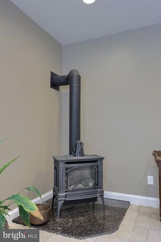 120 REXMONT RD, Lebanon, PA 17042