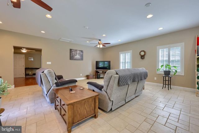 120 REXMONT RD, Lebanon, PA 17042