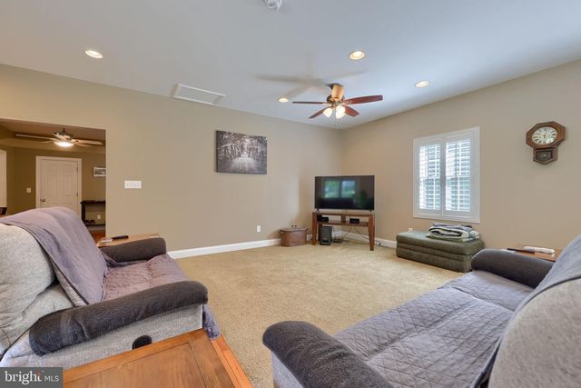 120 REXMONT RD, Lebanon, PA 17042
