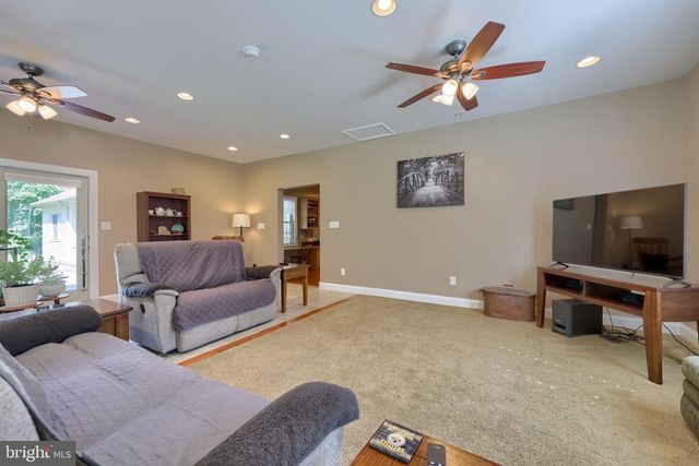 120 REXMONT RD, Lebanon, PA 17042