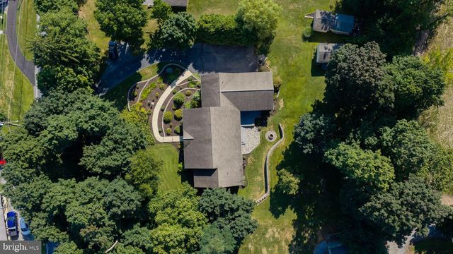 120 REXMONT RD, Lebanon, PA 17042