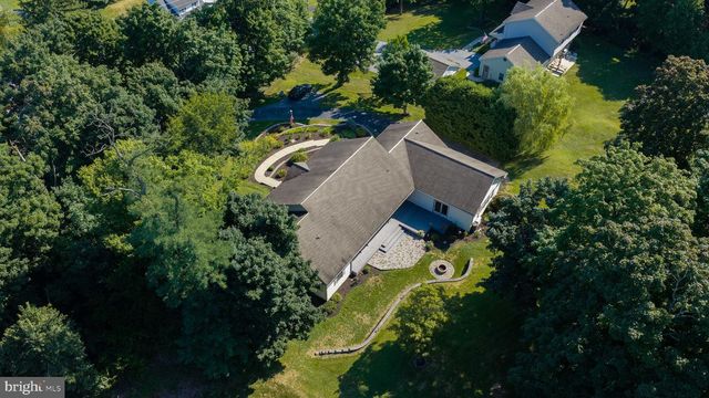 120 REXMONT RD, Lebanon, PA 17042