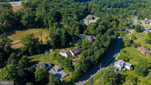 120 REXMONT RD, Lebanon, PA 17042