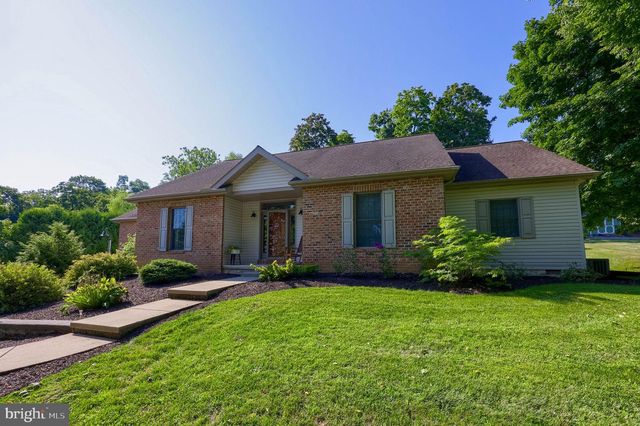 120 REXMONT RD, Lebanon, PA 17042