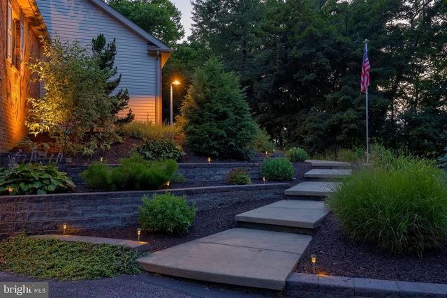 120 REXMONT RD, Lebanon, PA 17042