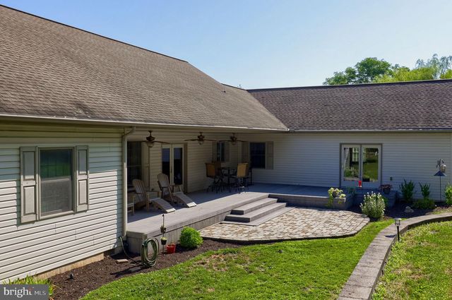 120 REXMONT RD, Lebanon, PA 17042
