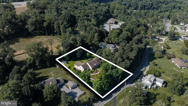 120 REXMONT RD, Lebanon, PA 17042