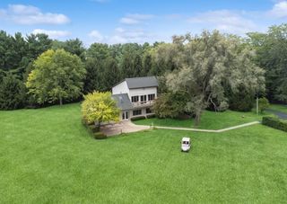 12266 North Grove Road, Sycamore, IL 60178