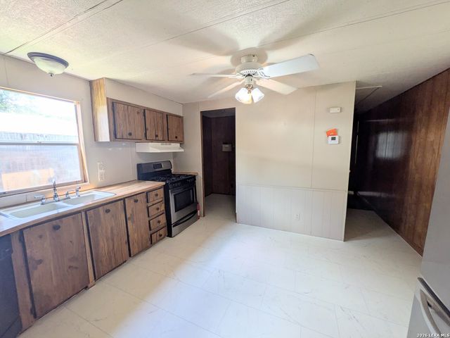 16240 San Pedro Ave Lot 312, San Antonio, TX 78232