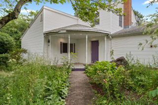 905 Meriden Avenue, Southington, CT 06489